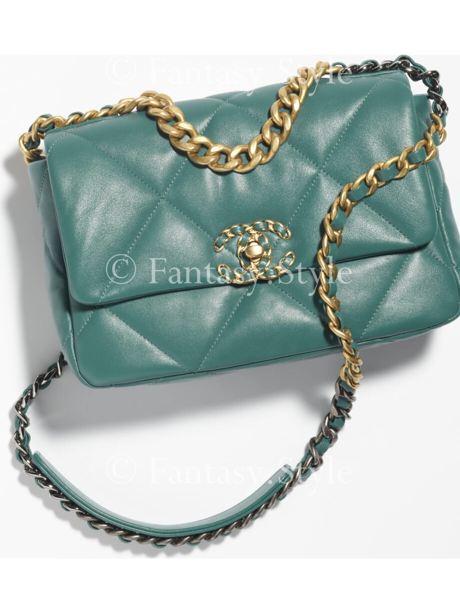 CHANEL 19 Handbag