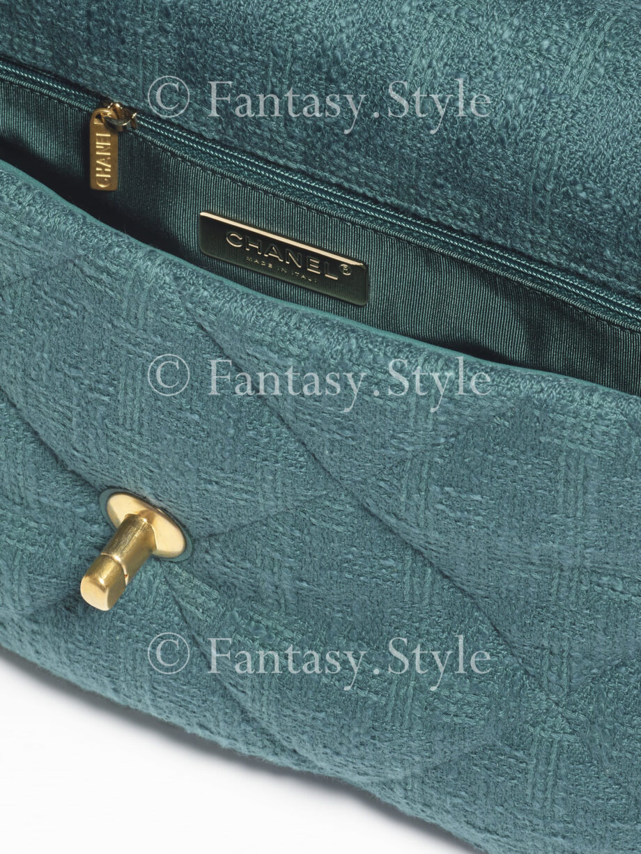 CHANEL 19 Large Handbag