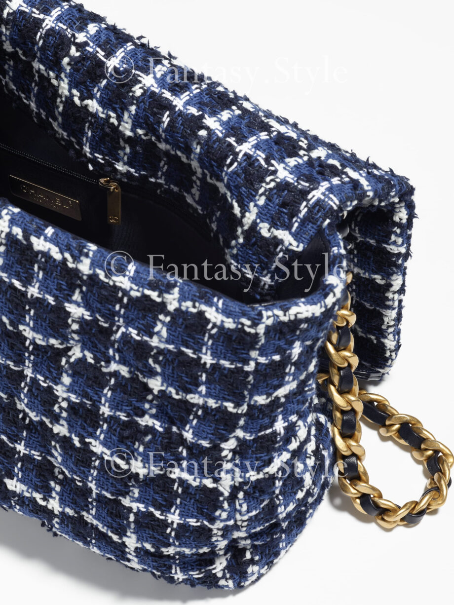 CHANEL 19 Maxi Handbag