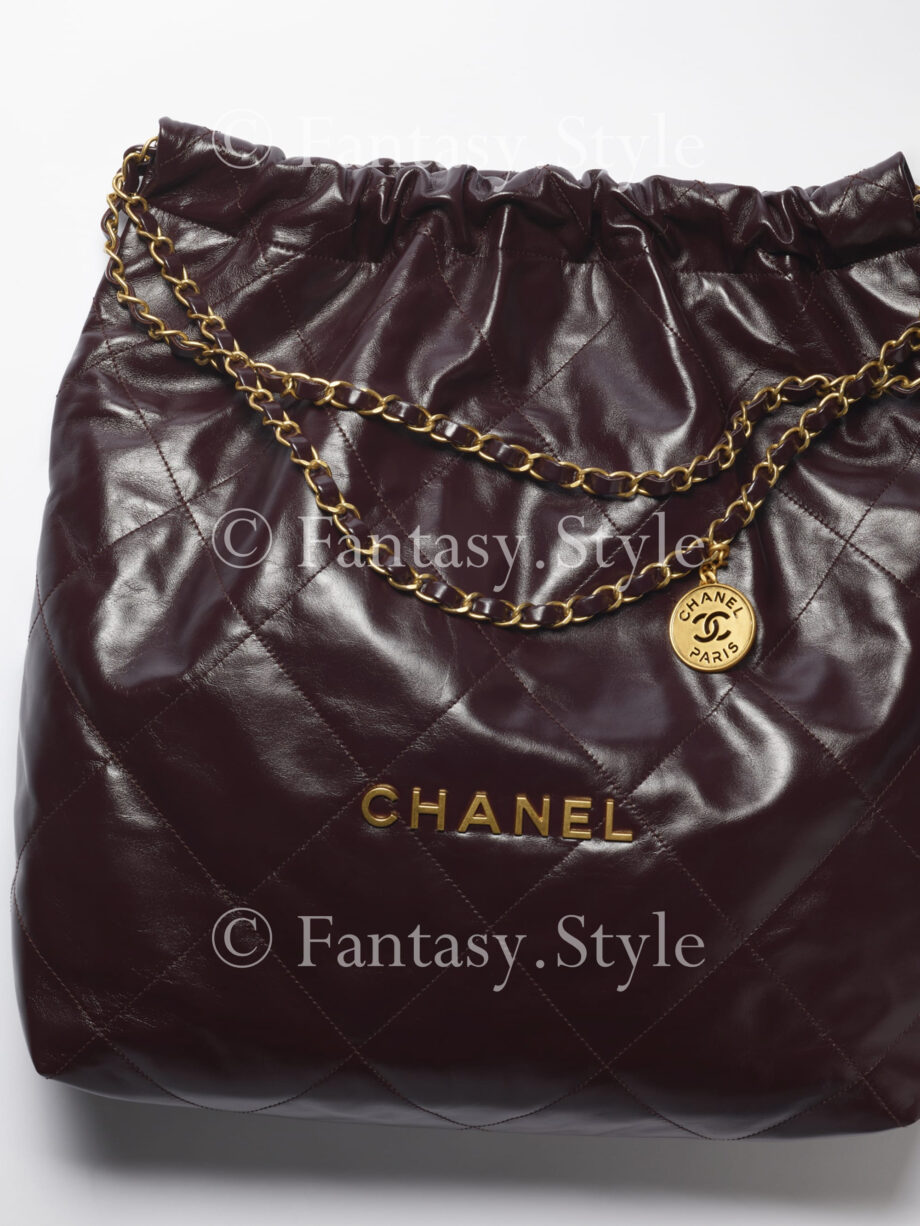 CHANEL 22 Large Handbag