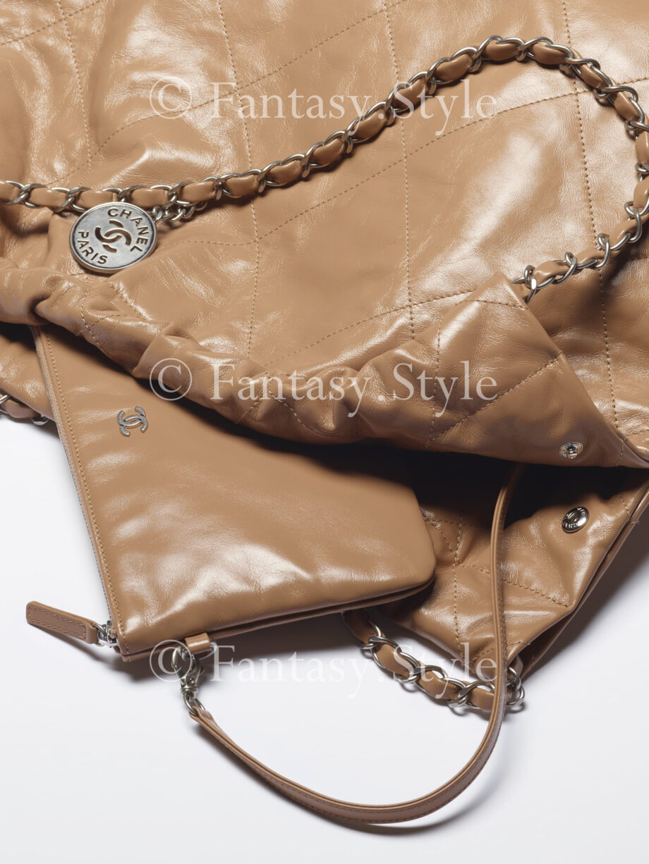 CHANEL 22 Large Handbag